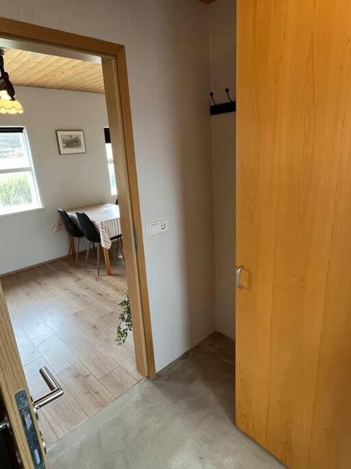 Black Valley Apartment Thoroddsstathir Extérieur photo
