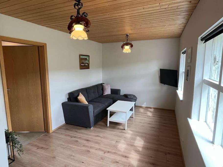 Black Valley Apartment Thoroddsstathir Extérieur photo